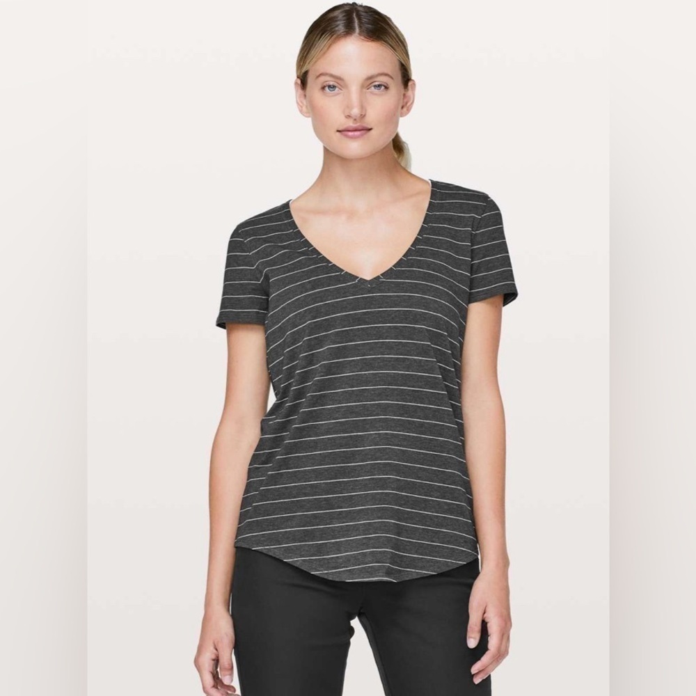 Lululemon Love Tee V
